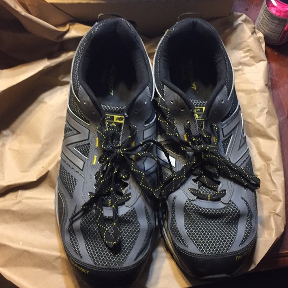 new balance 475 men yellow